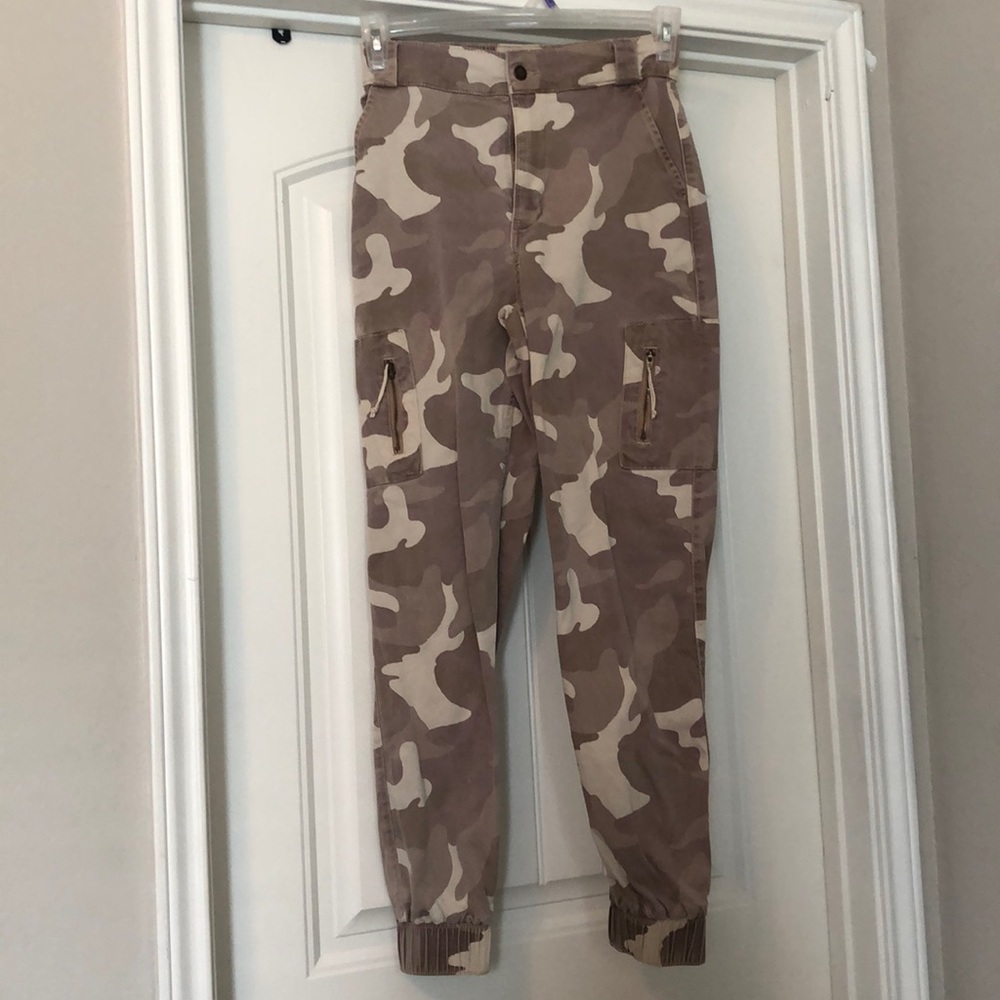 Hollister Ultra-High Rise Camp pants